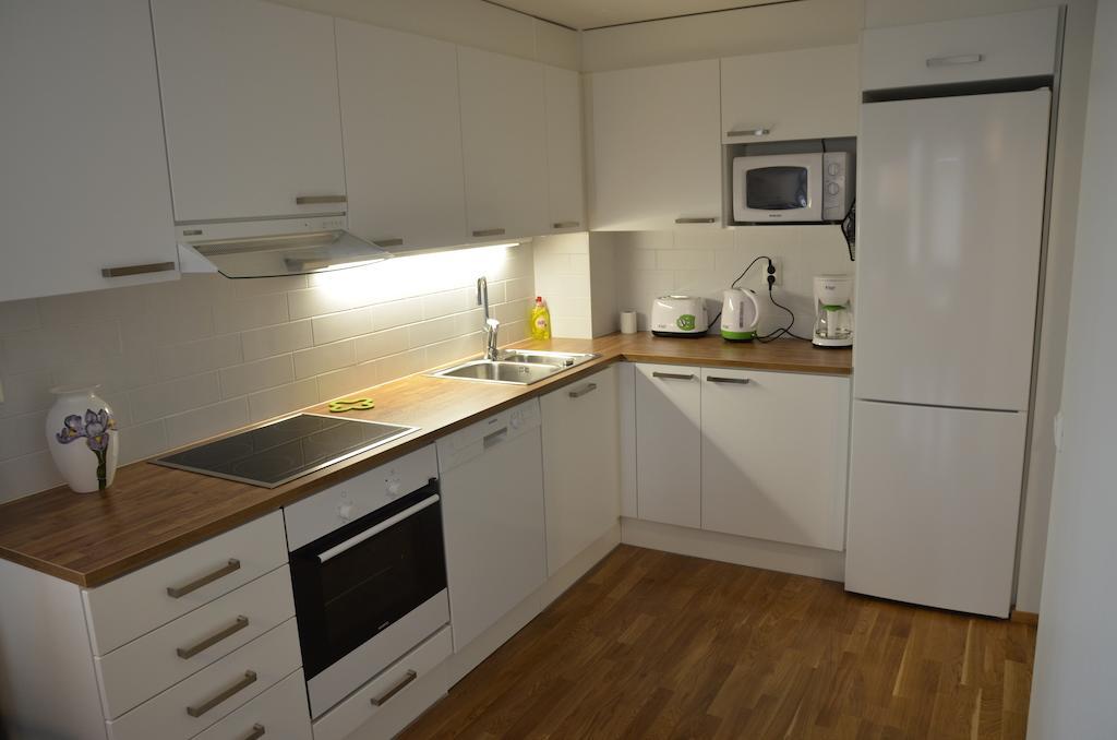 ヴァンターヘルシンキ エアポート スイーツアパートメント 部屋 写真